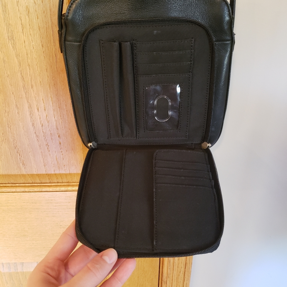 Fossil Crossbody Bag - Picture 10 of 14